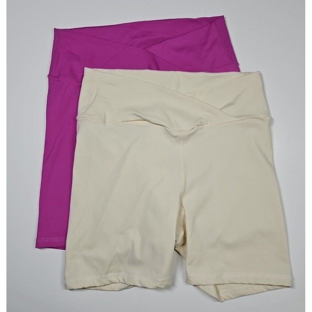 Happily Grey Juniors‎ V Waist Biker Athletic Shorts Size Small - 2 Pack - NWOT